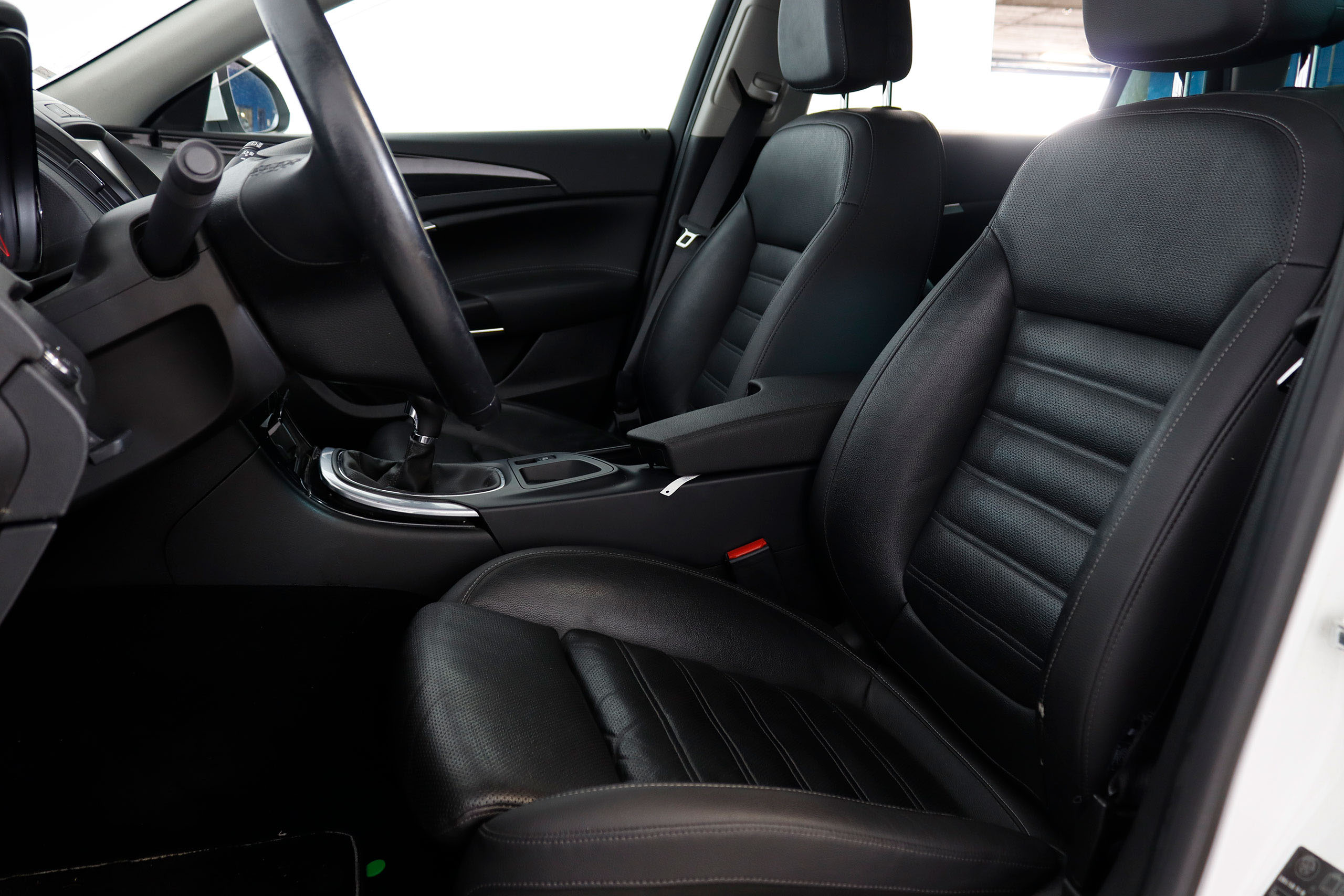 Opel Insignia Country Tourer 2.0 CDTI 4X4 170cv 5P S/S # NAVY, CUERO, BIXENON ,CAMARA TRASERA foto 24