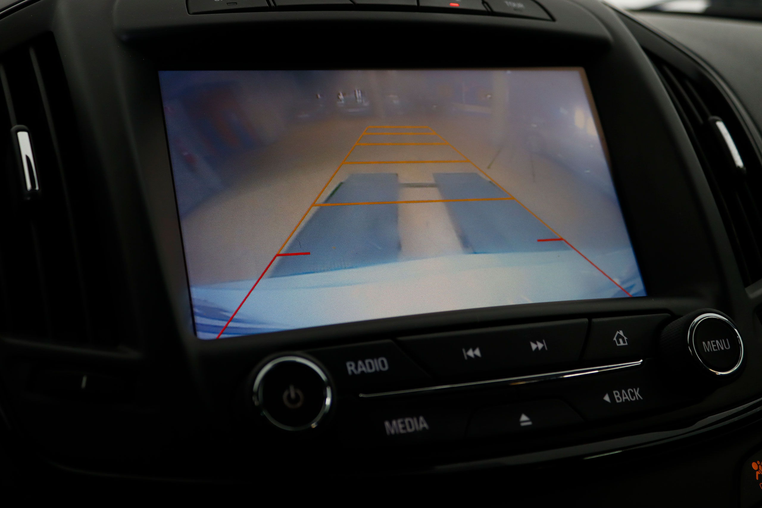 Opel Insignia Country Tourer 2.0 CDTI 4X4 170cv 5P S/S # NAVY, CUERO, BIXENON ,CAMARA TRASERA foto 21