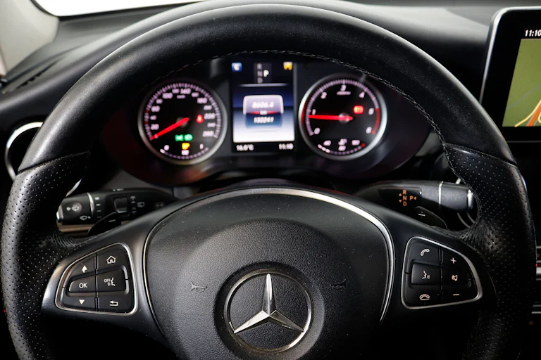 Mercedes-benz Glc 250 4Matic Auto 204cv 5P # IVA DEDUCIBLE,CUERO,NAVY,FAROS LED,ESTRIBOS foto 19