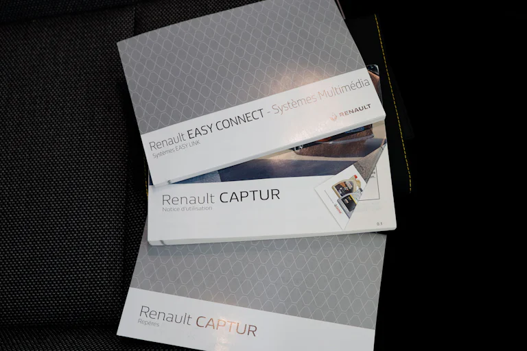 Renault Captur 1.3 TCE Intens 140cv 5P S/S # IVA DEDUCIBLE, NAVY, FAROS LED foto 28