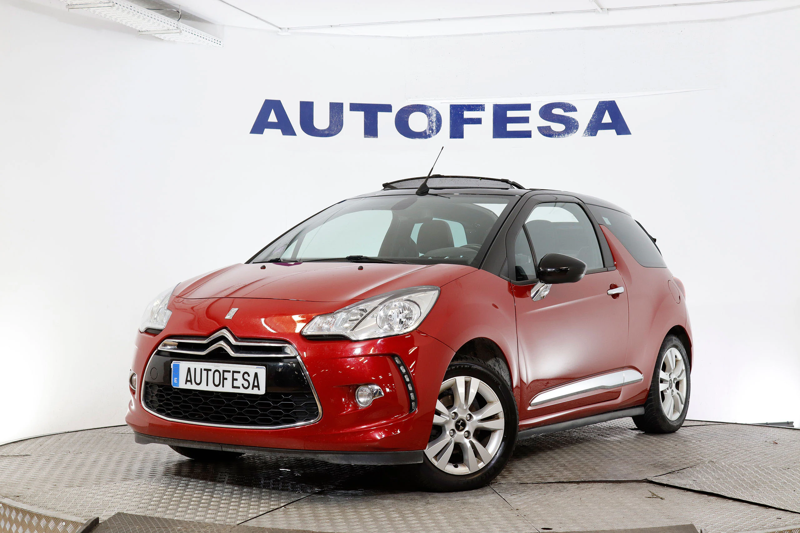 DS DS 3 1.2 CABRIO 110cv SO CHIC 3P S/S # NAVY, PARKTRONIC - Foto 1
