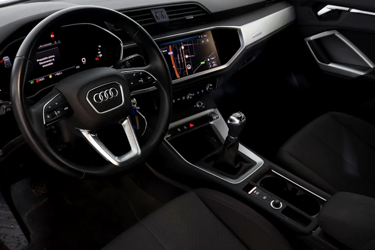 Audi Q3 35 TFSI ADVANCE 1.5 TSI 150cv 5P S/S # IVA DEDUCIBLE, NAVY, FAROS LED foto 15