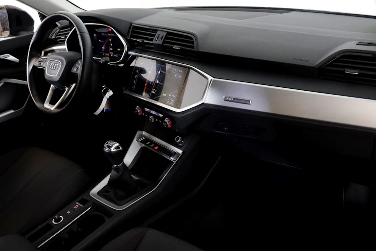 Audi Q3 35 TFSI ADVANCE 1.5 TSI 150cv 5P S/S # IVA DEDUCIBLE, NAVY, FAROS LED foto 17