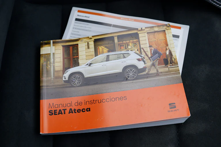Seat Ateca 2.0 TSI FR 4DRIVE DSG 190cv Auto 5P S/S # IVA DEDUCIBLE, NAVY, TECHO ELEC PANORAMICO, FAROS LED, CAMARA 360 foto 28