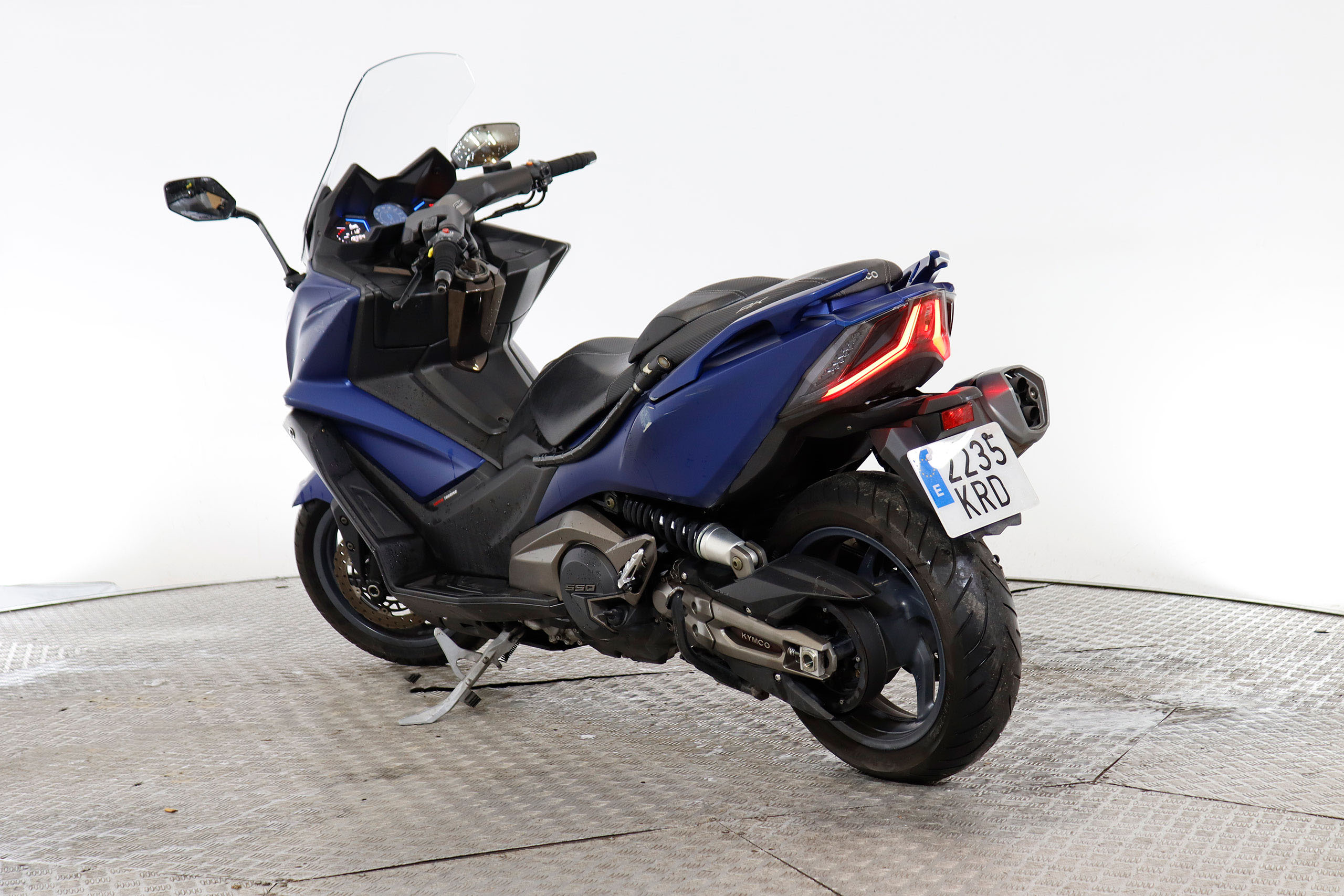 Kymco AK 550 54cv ABS # FAROS LED foto 9