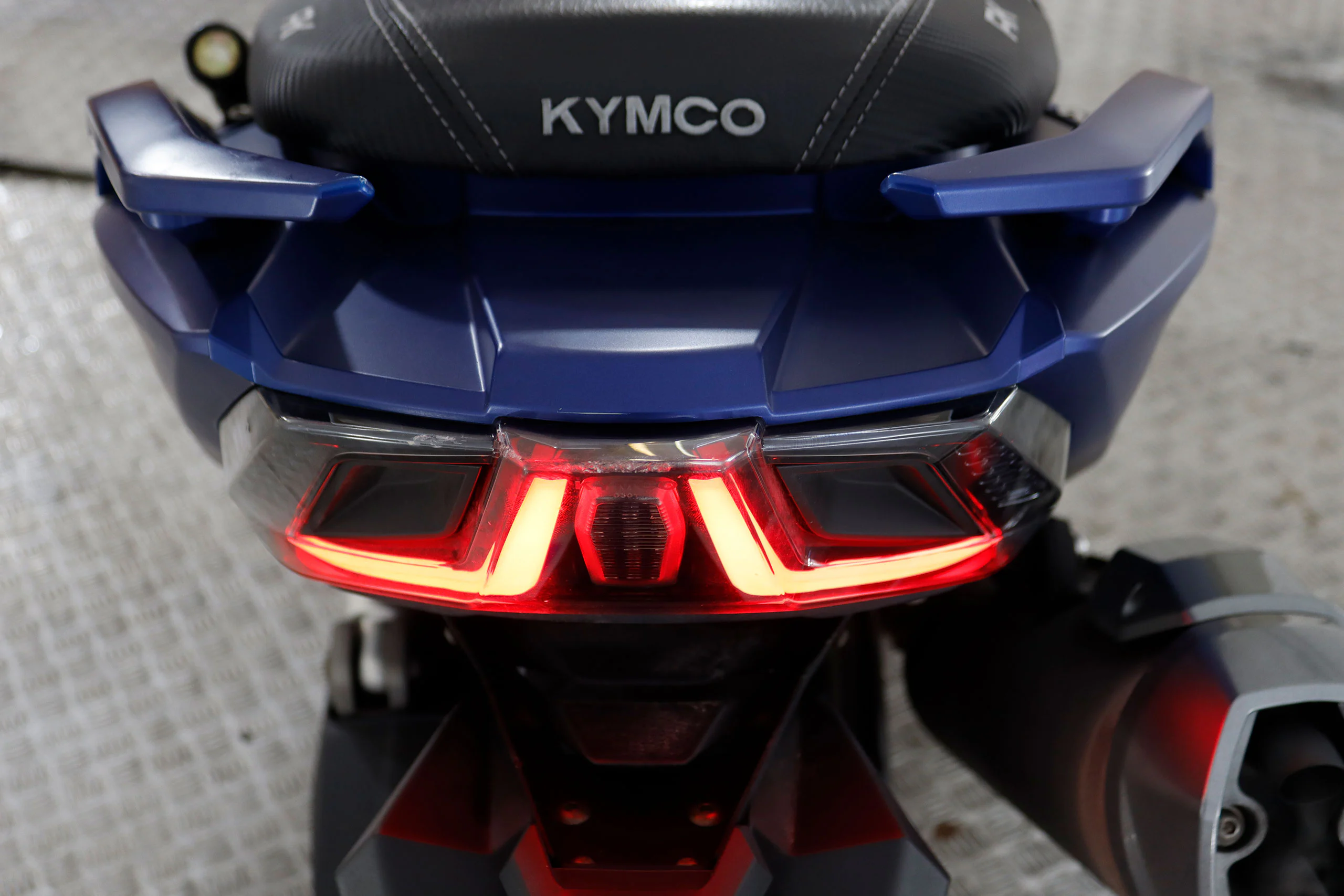 Kymco AK 550 54cv ABS # FAROS LED - Foto 15