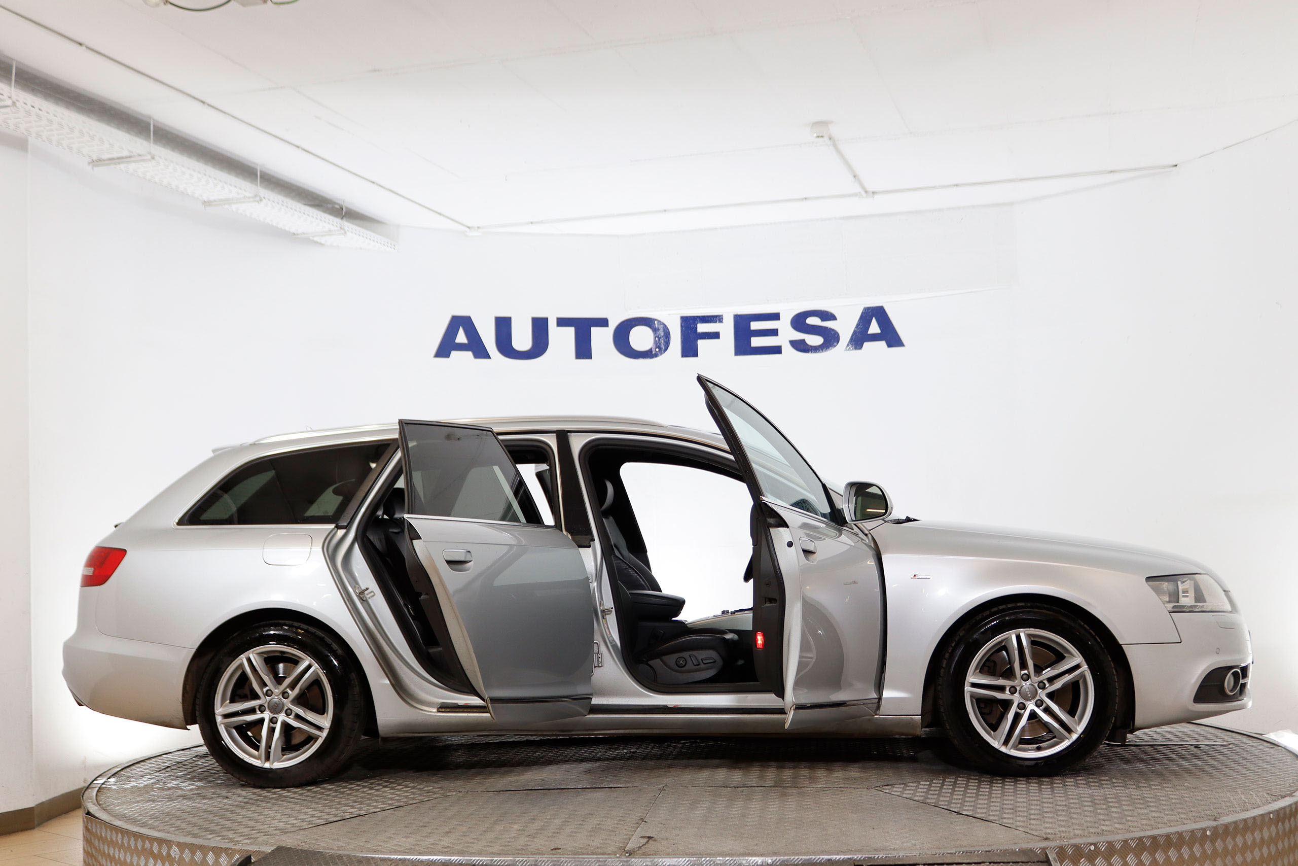 Audi A6 AVANT 3.0 TDI S-Line Quattro 240cv Auto 5P # NAVY, CUERO, BIXENON foto 10